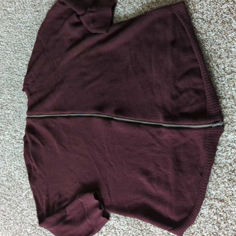 Express Sweater - Picture 2 of 2